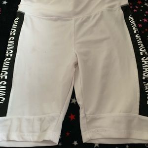 White biker shorts🩳